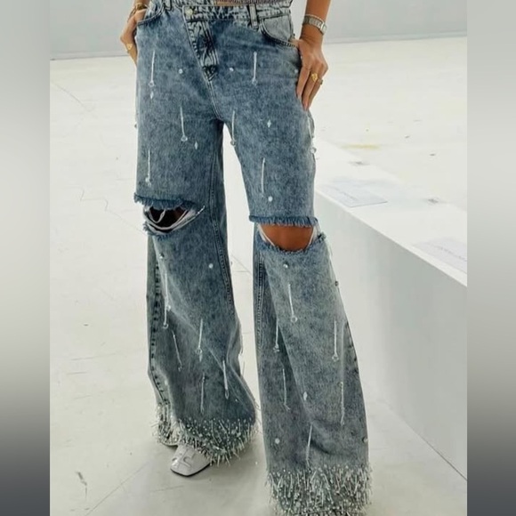 NWT ITMFL Embellished Distressed Flare Jeans - Picture 11 of 12